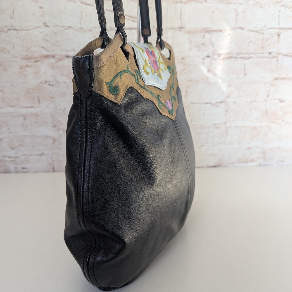 Papillon Vintage Elegant Black Leather Tote Bag - Picture 6 of 12